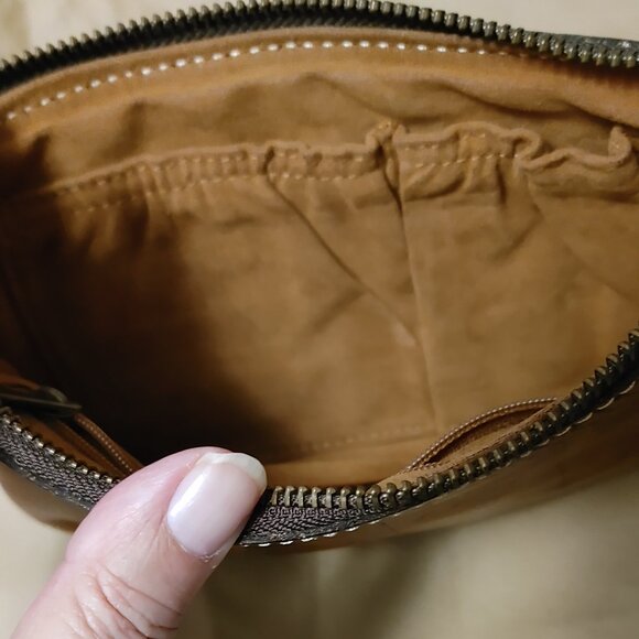 Patricia Nash Signature map print clutch/wristlet - Picture 3 of 5